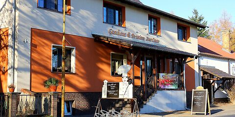 Gashaus &quot;Zur Oase&quot; - Biergarten, Foto: A. Schild