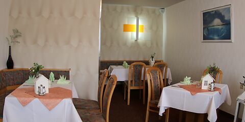 Aussenansicht Hotel "Zum baluen Dach", Foto: Mandy Köchler