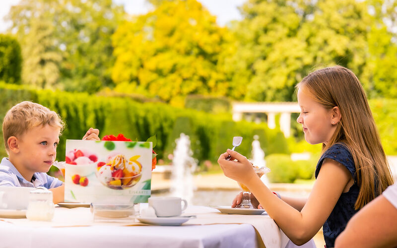 Cafè an den Großen Wasserspielen, Foto: PatLografie