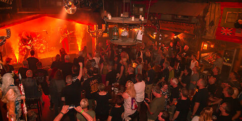 Außenbereich des Manitu, Foto: Pfitzmann